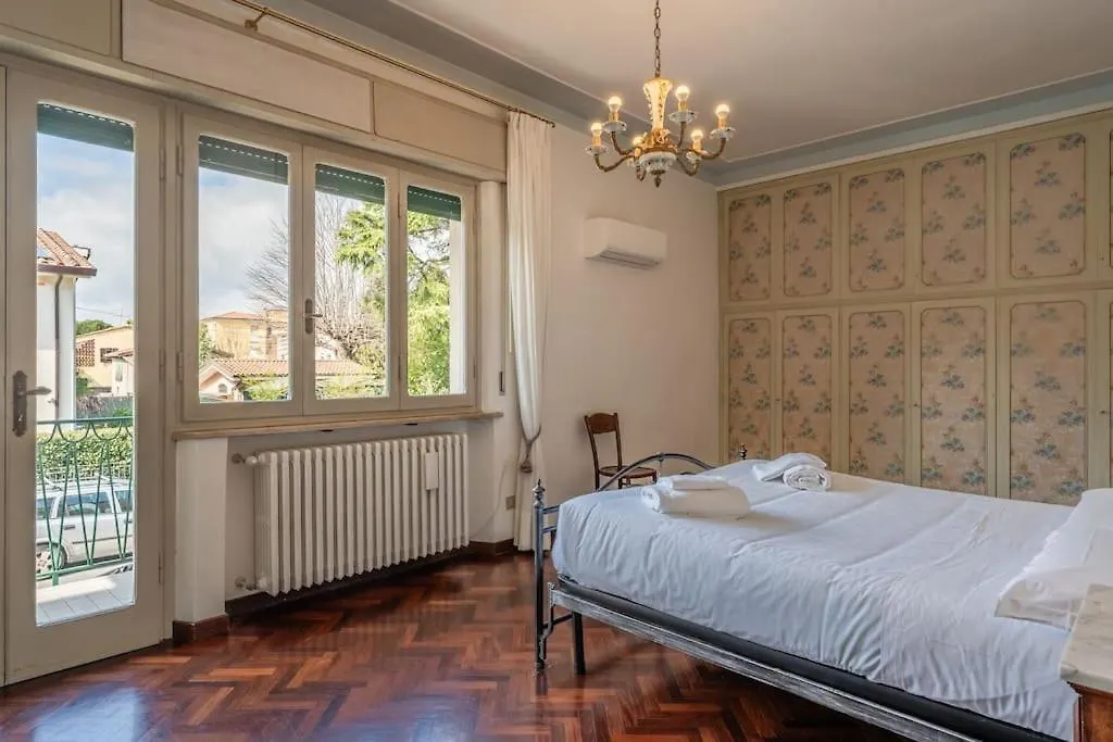 Appartamento Enea - Affitti Brevi Italia Lucca 0*,  Italy